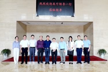 省人力社保厅二级巡视员陈荣华一行光临腾博官网诚信为本纸业调研人才工作