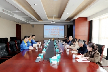 嘉兴市司法局党委委员、副局长蔡加龙一行光临腾博官网诚信为本纸业调研领导